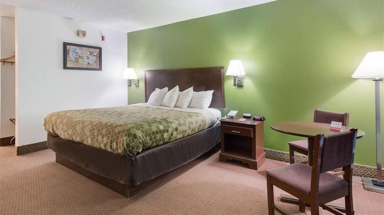 <b>Econo Lodge Inn and Suites Knoxville East Room</b>. Images powered by <a href="https://iceportal.shijigroup.com/" title="IcePortal" target="_blank">IcePortal</a>.
