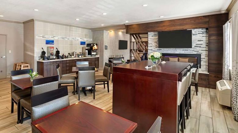 <b>Best Western Greeley Restaurant</b>. Images powered by <a href="https://iceportal.shijigroup.com/" title="IcePortal" target="_blank">IcePortal</a>.