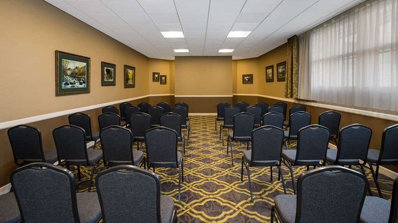<b>The Inn at Apple Valley, Ascend Hotel Meeting</b>. Images powered by <a href="https://iceportal.shijigroup.com/" title="IcePortal" target="_blank">IcePortal</a>.