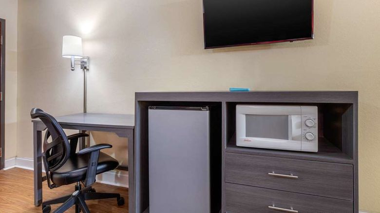 <b>Econo Lodge Chattanooga Northeast - Ooltewah Room</b>. Images powered by <a href="https://iceportal.shijigroup.com/" title="IcePortal" target="_blank">IcePortal</a>.