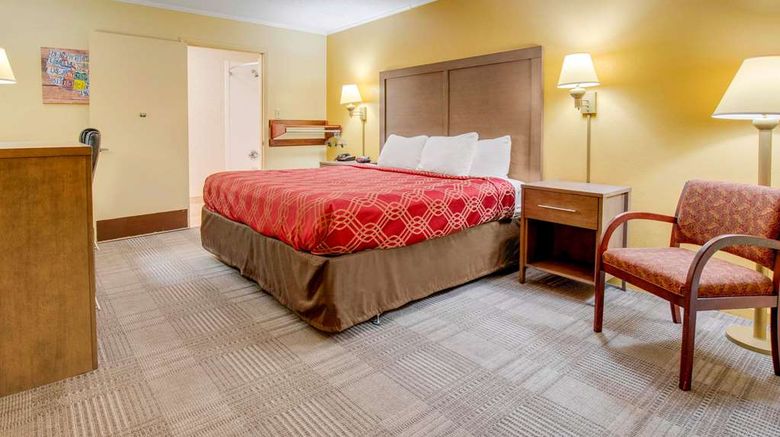 <b>Econo Lodge Lenoir City Room</b>. Images powered by <a href="https://iceportal.shijigroup.com/" title="IcePortal" target="_blank">IcePortal</a>.