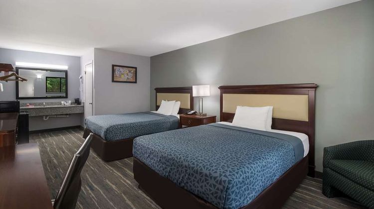 Econo Lodge Martin Room
