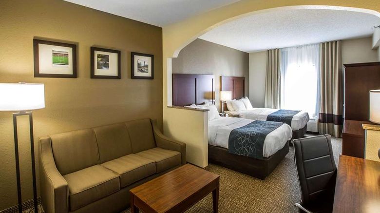 <b>Quality Suites Hotel Morristown Suite</b>. Images powered by <a href="https://iceportal.shijigroup.com/" title="IcePortal" target="_blank">IcePortal</a>.