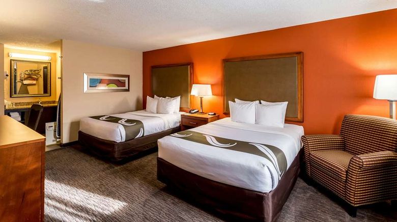 <b>Comfort Inn & Sts Nashville Dwtn Stadium Room</b>. Images powered by <a href="https://iceportal.shijigroup.com/" title="IcePortal" target="_blank">IcePortal</a>.