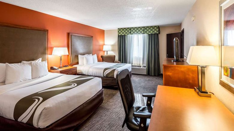 <b>Comfort Inn & Sts Nashville Dwtn Stadium Room</b>. Images powered by <a href="https://iceportal.shijigroup.com/" title="IcePortal" target="_blank">IcePortal</a>.