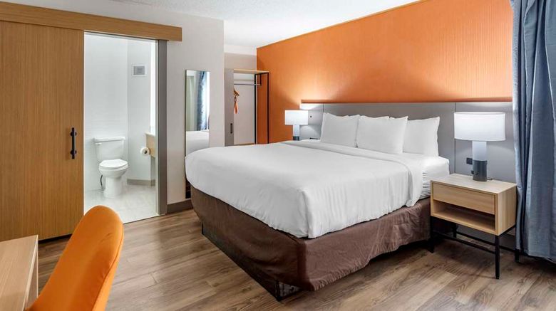 <b>Comfort Inn & Sts Nashville Dwtn Stadium Suite</b>. Images powered by <a href="https://iceportal.shijigroup.com/" title="IcePortal" target="_blank">IcePortal</a>.