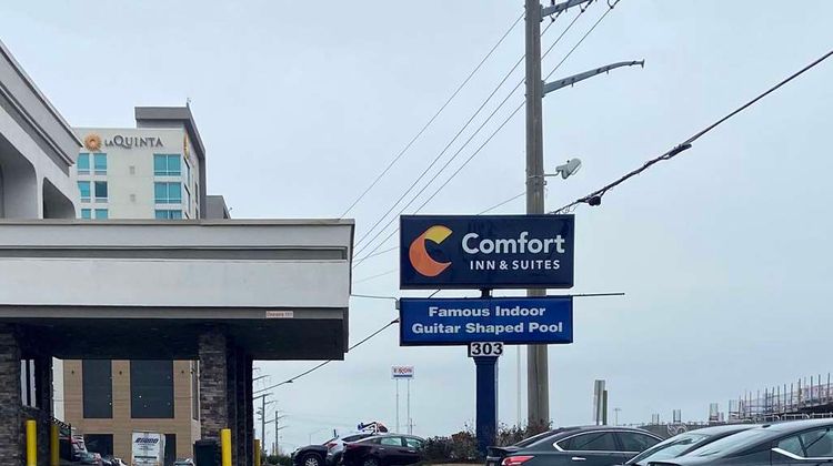 Comfort Inn & Sts Nashville Dwtn Stadium Exterior