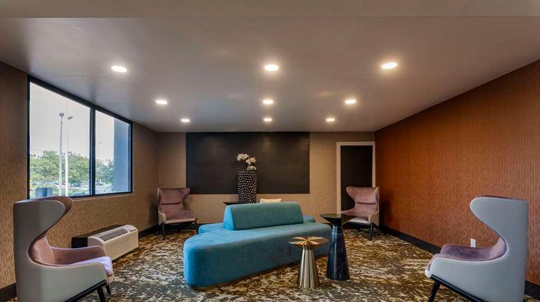 <b>Comfort Inn & Sts Nashville Dwtn Stadium Lobby</b>. Images powered by <a href="https://iceportal.shijigroup.com/" title="IcePortal" target="_blank">IcePortal</a>.