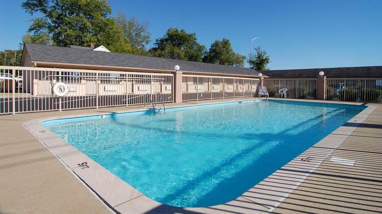 <b>Rodeway Inn Goodlettsville Pool</b>. Images powered by <a href="https://iceportal.shijigroup.com/" title="IcePortal" target="_blank">IcePortal</a>.