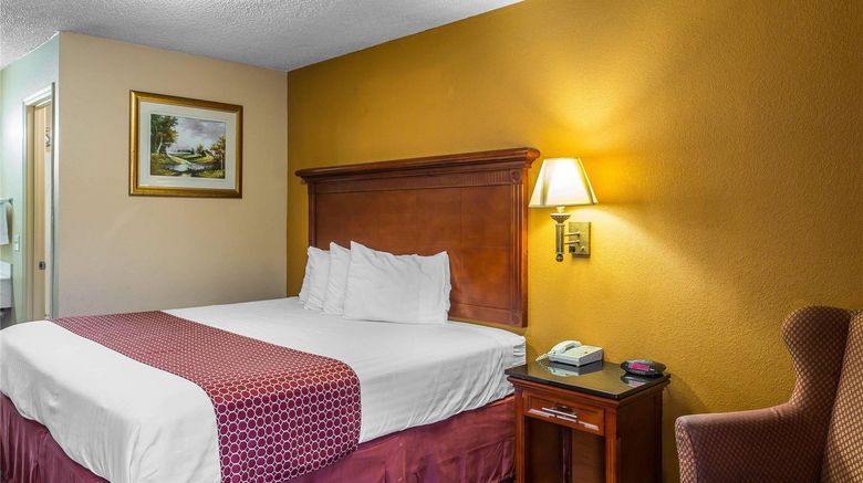 <b>Rodeway Inn Goodlettsville Room</b>. Images powered by <a href="https://iceportal.shijigroup.com/" title="IcePortal" target="_blank">IcePortal</a>.