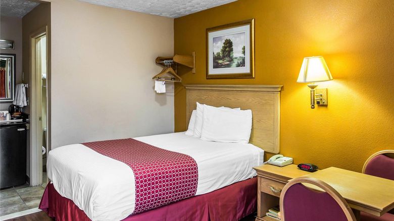 <b>Rodeway Inn Goodlettsville Room</b>. Images powered by <a href="https://iceportal.shijigroup.com/" title="IcePortal" target="_blank">IcePortal</a>.