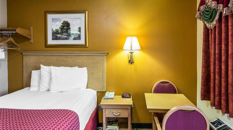 <b>Rodeway Inn Goodlettsville Room</b>. Images powered by <a href="https://iceportal.shijigroup.com/" title="IcePortal" target="_blank">IcePortal</a>.