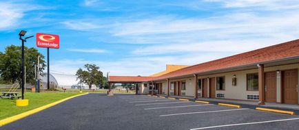 Econo Lodge Cornersville Exterior