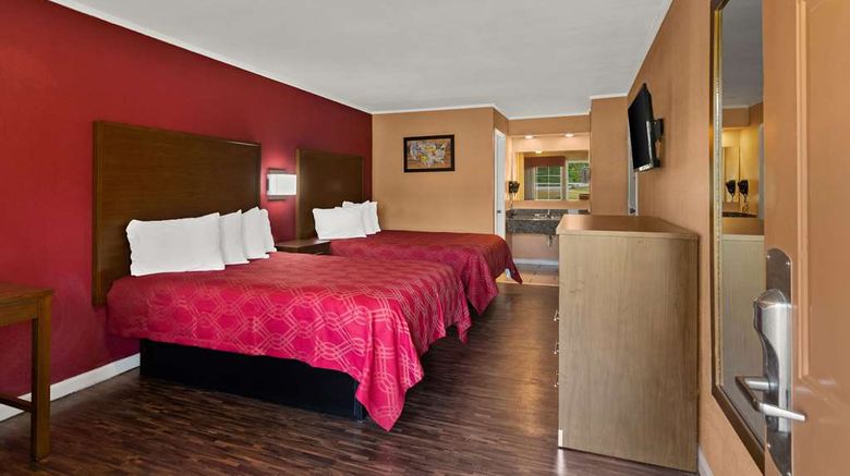 <b>Econo Lodge Cornersville Room</b>. Images powered by <a href="https://iceportal.shijigroup.com/" title="IcePortal" target="_blank">IcePortal</a>.