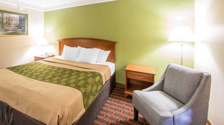 Econo Lodge Knoxville North Room