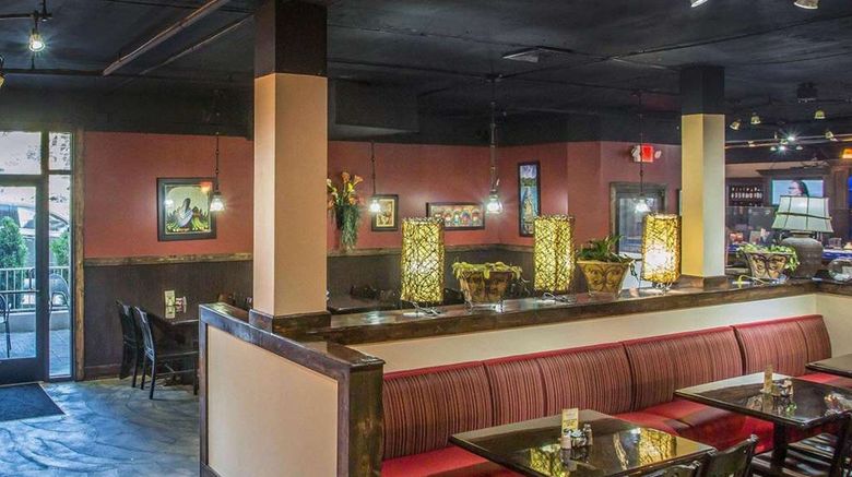 <b>Quality Suites Nashville Airport Restaurant</b>. Images powered by <a href="https://iceportal.shijigroup.com/" title="IcePortal" target="_blank">IcePortal</a>.