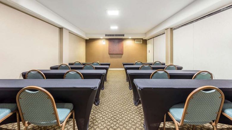 <b>Comfort Inn & Suites Knoxville West Meeting</b>. Images powered by <a href="https://iceportal.shijigroup.com/" title="IcePortal" target="_blank">IcePortal</a>.