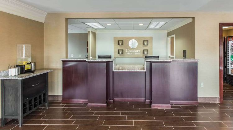 Comfort Inn & Suites Knoxville West Lobby