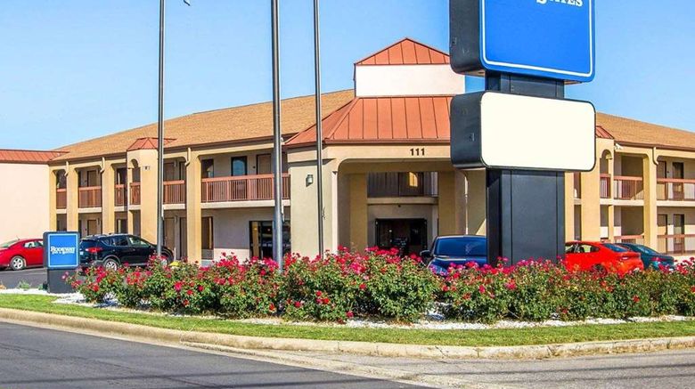 <b>Rodeway Inn & Suites North Exterior</b>. Images powered by <a href="https://iceportal.shijigroup.com/" title="IcePortal" target="_blank">IcePortal</a>.