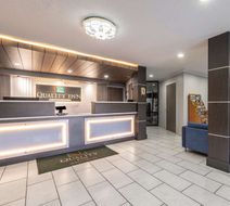 Quality Inn Cleveland North Lobby