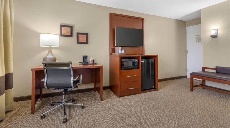 <b>Comfort Inn Memphis Downtown Room</b>. Images powered by <a href="https://iceportal.shijigroup.com/" title="IcePortal" target="_blank">IcePortal</a>.