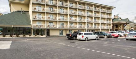 Comfort Inn & Suites at Dollywood Lane Exterior