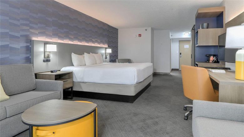<b>Comfort Inn & Suites at Dollywood Lane Room</b>. Images powered by <a href="https://iceportal.shijigroup.com/" title="IcePortal" target="_blank">IcePortal</a>.