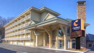 Comfort Inn & Suites at Dollywood Lane