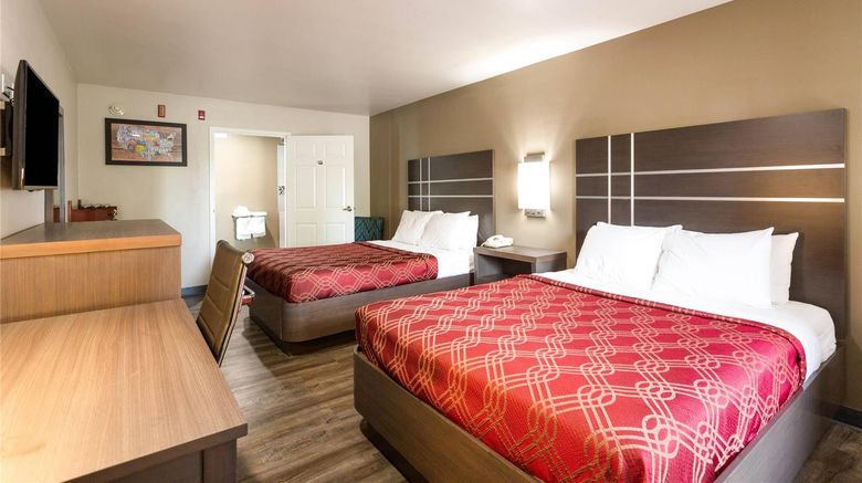 <b>Econo Lodge Room</b>. Images powered by <a href="https://iceportal.shijigroup.com/" title="IcePortal" target="_blank">IcePortal</a>.
