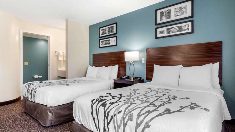 Sleep Inn & Suites Johnson City Room