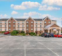 Comfort Suites Exterior