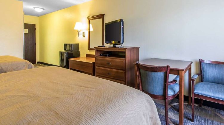 Quality Inn & Suites Room