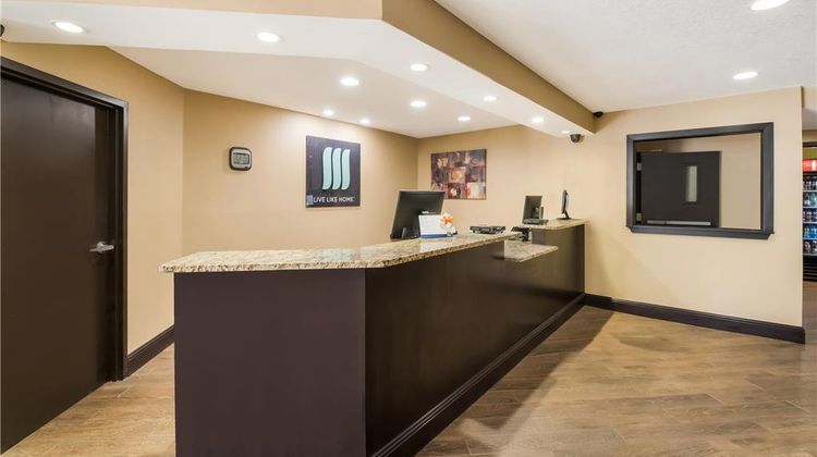 MainStay Suites Chattanooga Hamilton Lobby