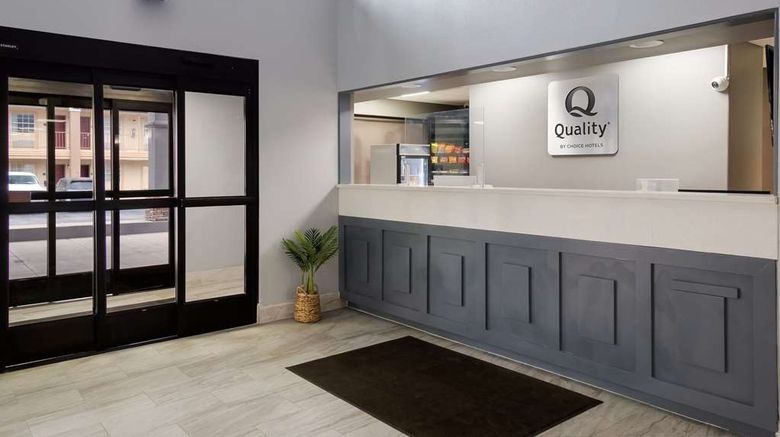 <b>Quality Inn Columbia I-65 Lobby</b>. Images powered by <a href="https://iceportal.shijigroup.com/" title="IcePortal" target="_blank">IcePortal</a>.