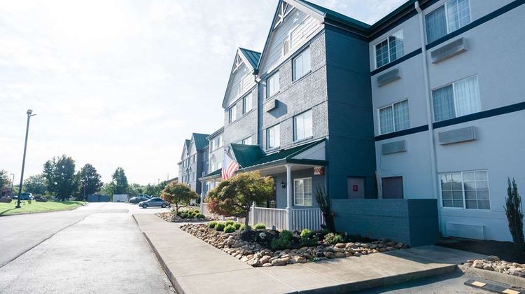 MainStay Suites of Knoxville Airport Exterior