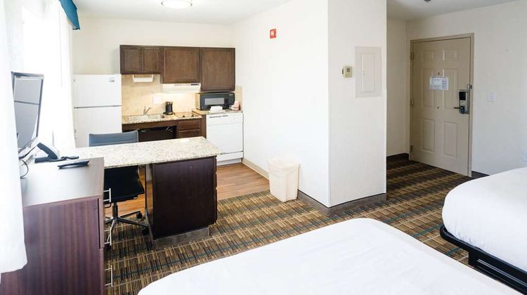MainStay Suites of Knoxville Airport Room