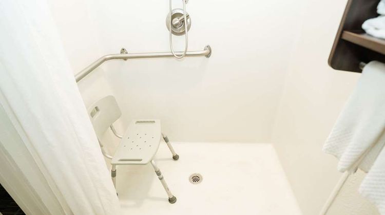 MainStay Suites of Knoxville Airport Room