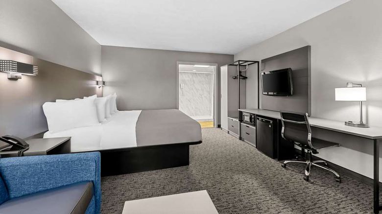 <b>Quality Inn & Suites at Dollywood Lane Suite</b>. Images powered by <a href="https://iceportal.shijigroup.com/" title="IcePortal" target="_blank">IcePortal</a>.