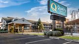 Quality Inn & Suites at Dollywood Lane Exterior