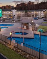Quality Inn & Suites at Dollywood Lane