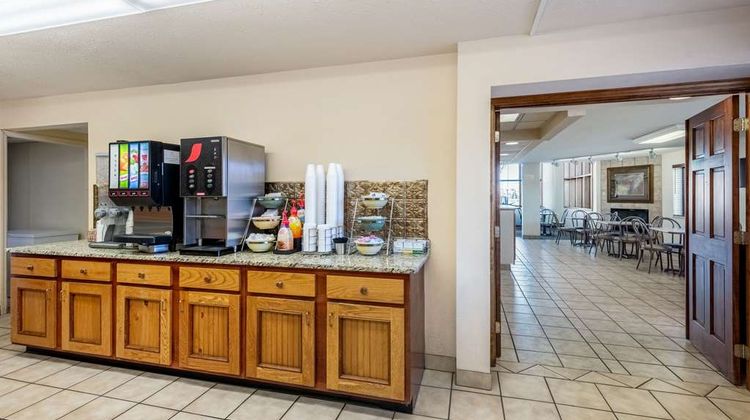 Quality Inn & Suites at Dollywood Lane Restaurant