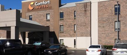 Comfort Suites Exterior