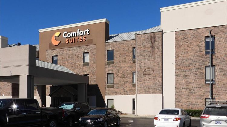 Comfort Suites Exterior