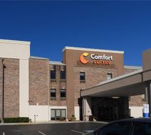Comfort Suites Exterior