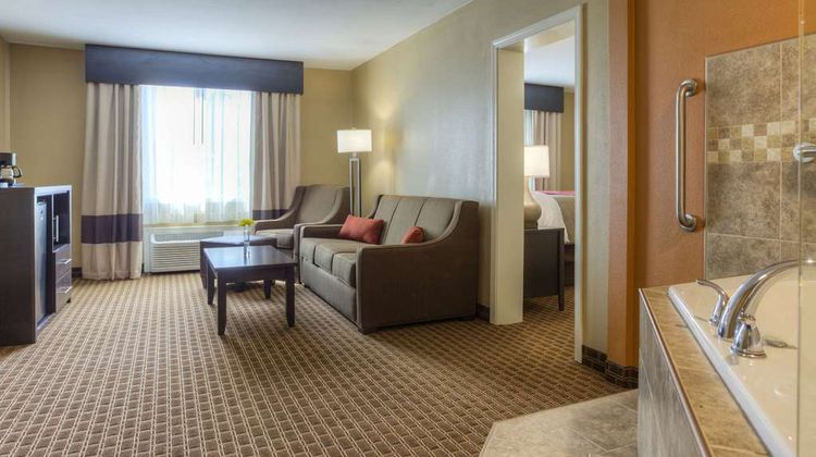 Quality Inn, Chattanooga Suite