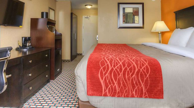 <b>Quality Inn, Chattanooga Room</b>. Images powered by <a href="https://iceportal.shijigroup.com/" title="IcePortal" target="_blank">IcePortal</a>.