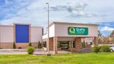 <b>Quality Inn, Chattanooga Exterior</b>. Images powered by <a href="https://iceportal.shijigroup.com/" title="IcePortal" target="_blank">IcePortal</a>.