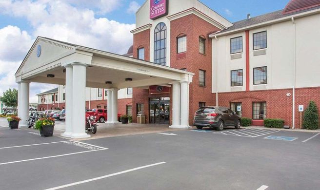 Comfort Suites Lebanon Exterior