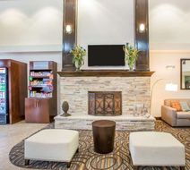 Comfort Suites Lebanon Lobby
