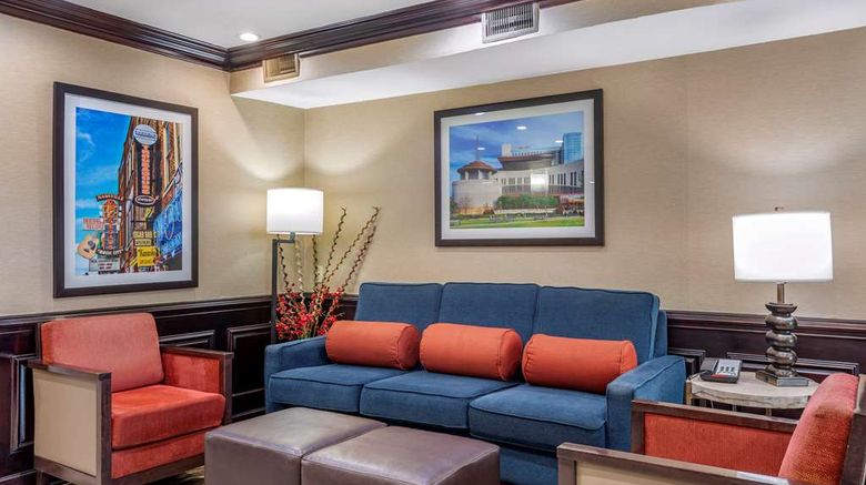 <b>Comfort Inn Lobby</b>. Images powered by <a href="https://iceportal.shijigroup.com/" title="IcePortal" target="_blank">IcePortal</a>.